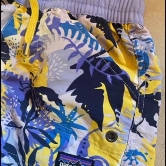 Patagonia Kids Baggies shorts size small - Picture 4 of 4